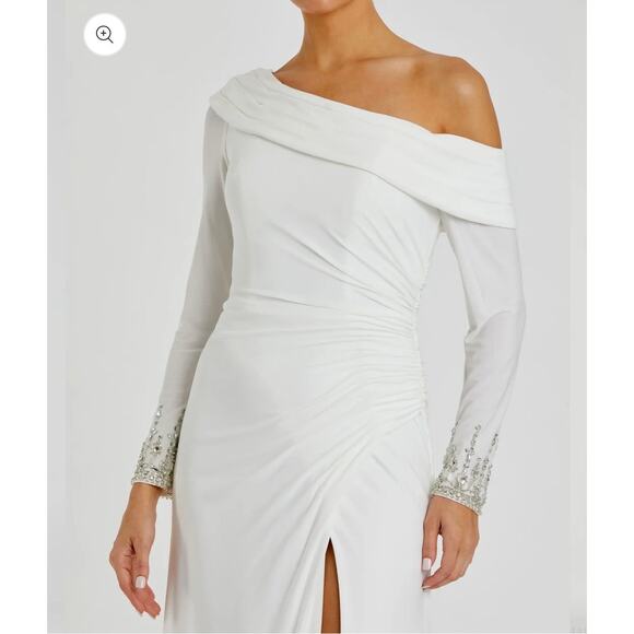 NEW Mac Duggal 12231 White Beaded Cuff Drop Shoulder Faux Wrap Gown size 6 - Picture 11 of 11